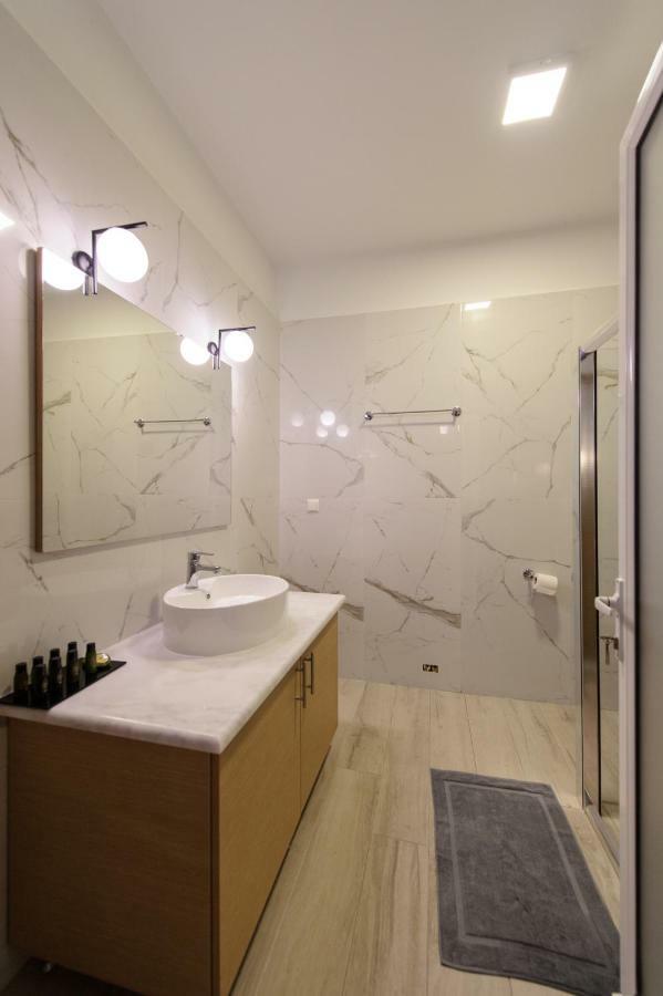 Status Luxury Apartments And Penthouse Parga Exterior foto